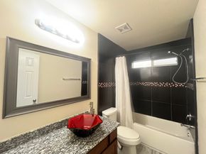 6442 Wilshire Lakes, Houston TX 77040