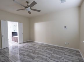 6442 Wilshire Lakes, Houston TX 77040