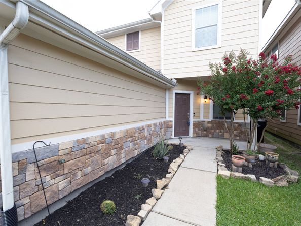 6442 Wilshire Lakes, Houston TX 77040