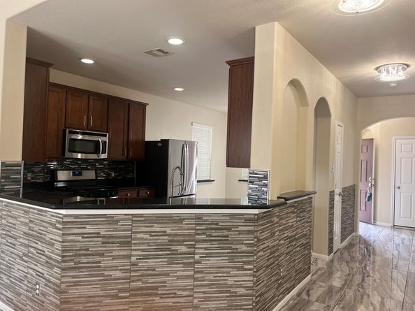 6442 Wilshire Lakes, Houston TX 77040