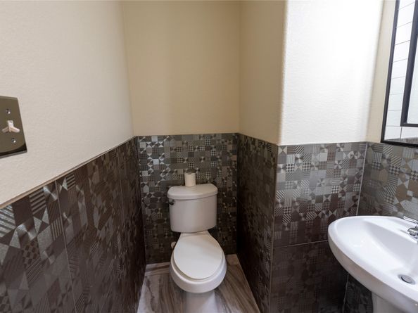 6442 Wilshire Lakes, Houston TX 77040