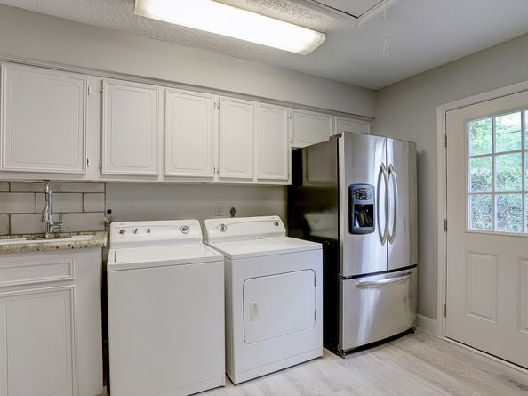 1132 Fries Road, Spring Valley Village TX 77055