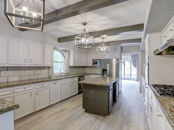 1132 Fries Road, Spring Valley Village TX 77055