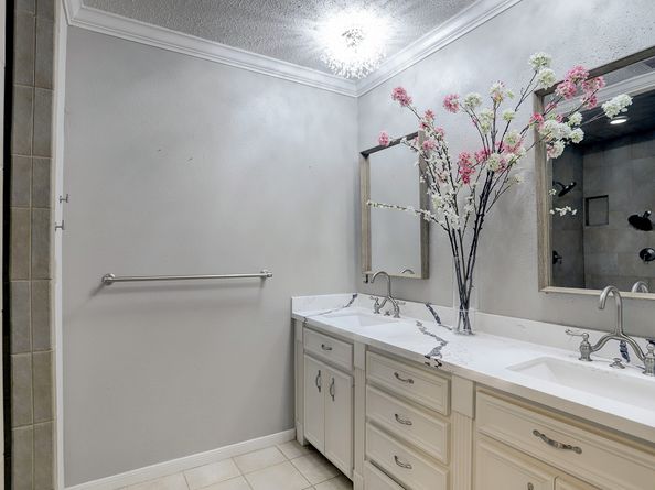 1132 Fries Road, Spring Valley Village TX 77055