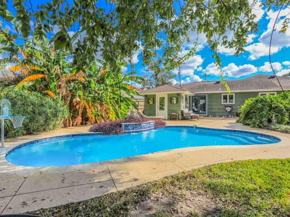 1111 Woodhill Road, Houston TX 77008