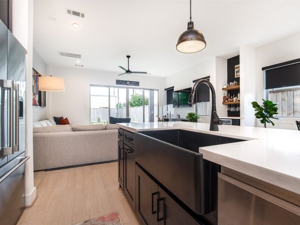 110 E 23rd Street, Houston TX 77008