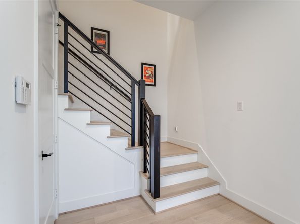 110 E 23rd Street, Houston TX 77008