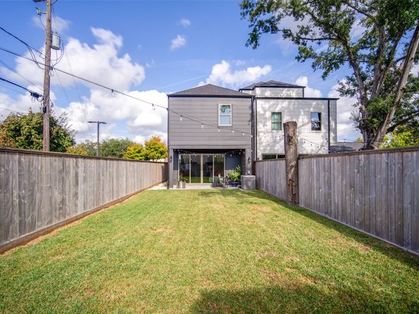 110 E 23rd Street, Houston TX 77008