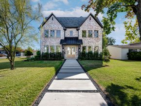 1001 Fisher Street, Houston TX 77018