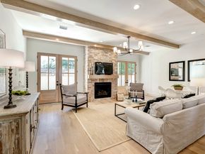 1001 Fisher Street, Houston TX 77018