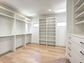 1001 Fisher Street, Houston TX 77018