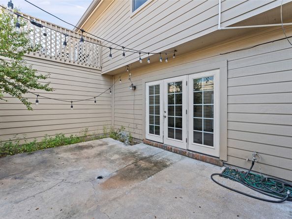 939 Memorial Village Drive 38, Houston TX 77024