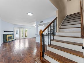 939 Memorial Village Drive 38, Houston TX 77024