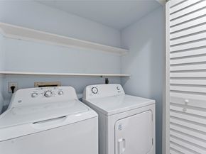 939 Memorial Village Drive 38, Houston TX 77024