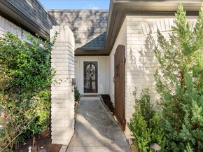 31 Wellington Drive, Sugar Land TX 77478