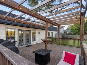 31 Wellington Drive, Sugar Land TX 77478