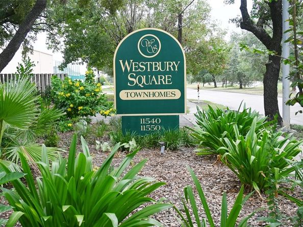 11540 Chimney Rock Road 108, Houston TX 77035