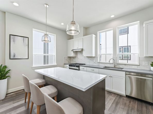 2708 Grand Fountains Drive E, Houston TX 77054