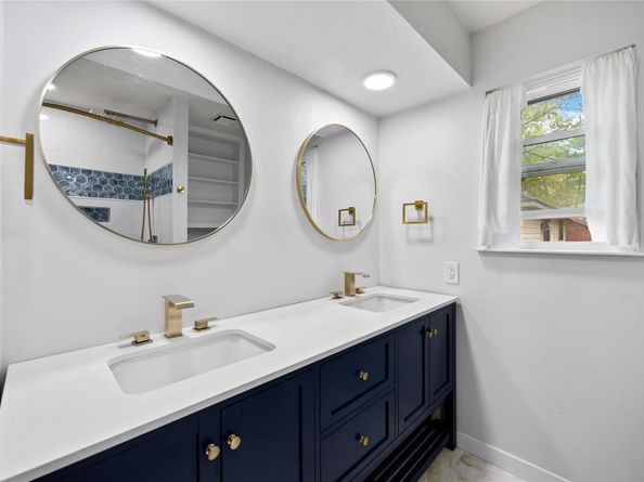 59 W Misty Morning Trace, The Woodlands TX 77381