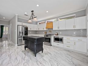 59 W Misty Morning Trace, The Woodlands TX 77381