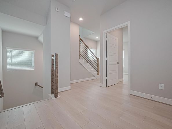 8933 Grovner Place, Houston TX 77055