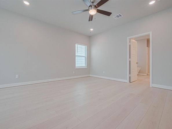 8933 Grovner Place, Houston TX 77055