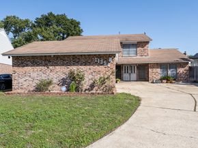 11354 White Gate Lane, Houston TX 77067