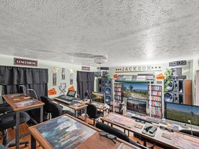 11354 White Gate Lane, Houston TX 77067