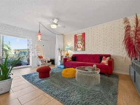 3809 N Braeswood Boulevard 21, Houston TX 77025