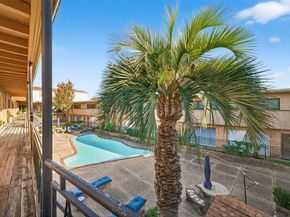 3809 N Braeswood Boulevard 21, Houston TX 77025