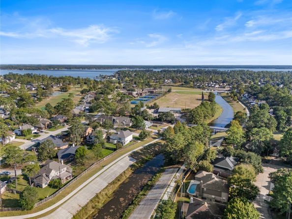 18706 Dempsey Oaks Drive, Humble TX 77346