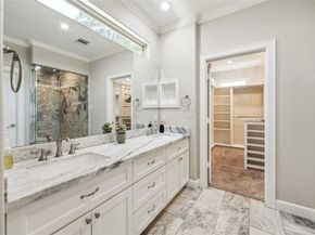 5217 W 43rd Street, Houston TX 77092