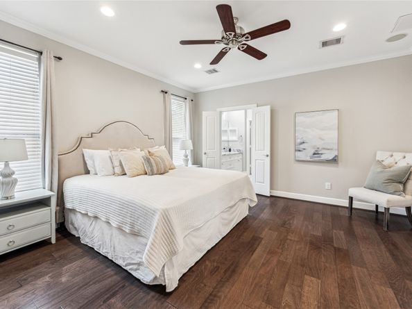 5217 W 43rd Street, Houston TX 77092