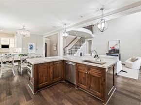 5217 W 43rd Street, Houston TX 77092