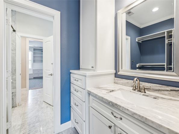 5217 W 43rd Street, Houston TX 77092