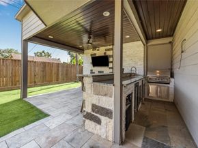 5217 W 43rd Street, Houston TX 77092