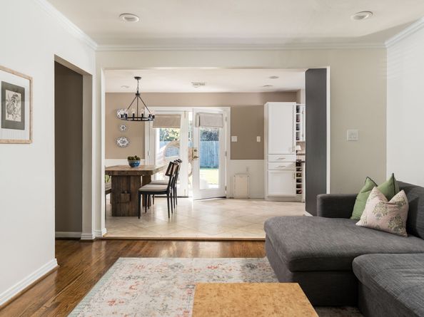 2403 Ansbury Drive, Houston TX 77018