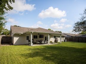 2403 Ansbury Drive, Houston TX 77018