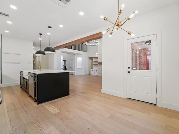 7 Clearbend Place, The Woodlands TX 77384