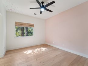 7 Clearbend Place, The Woodlands TX 77384