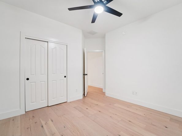 7 Clearbend Place, The Woodlands TX 77384