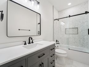 7 Clearbend Place, The Woodlands TX 77384