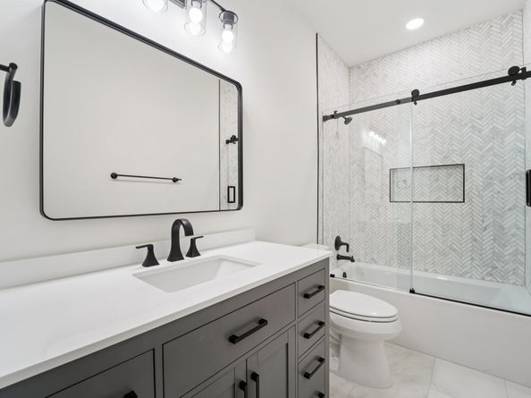 7 Clearbend Place, The Woodlands TX 77384