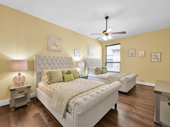 95 S Shimmering Aspen Circle, Spring TX 77389