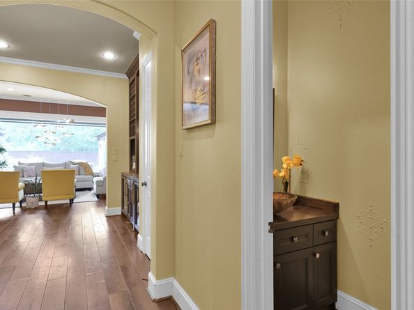 95 S Shimmering Aspen Circle, Spring TX 77389