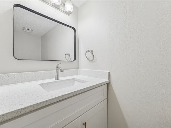 15338 Falmouth Avenue 1/419, Houston TX 77084