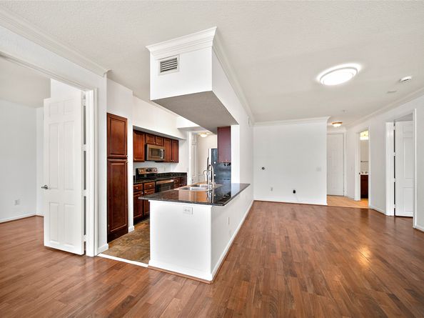 7575 Kirby Drive 2306, Houston TX 77030