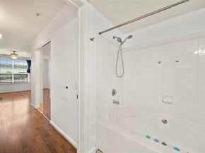 7575 Kirby Drive 2306, Houston TX 77030