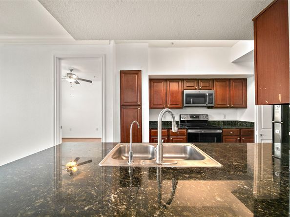 7575 Kirby Drive 2306, Houston TX 77030