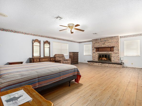 4709 Frontier Drive, Houston TX 77041